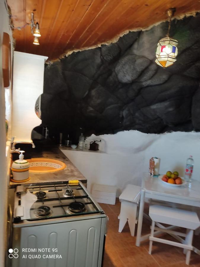 Pozo de las Calcosas Casa Cueva El Pozo Las Calcosas מראה חיצוני תמונה