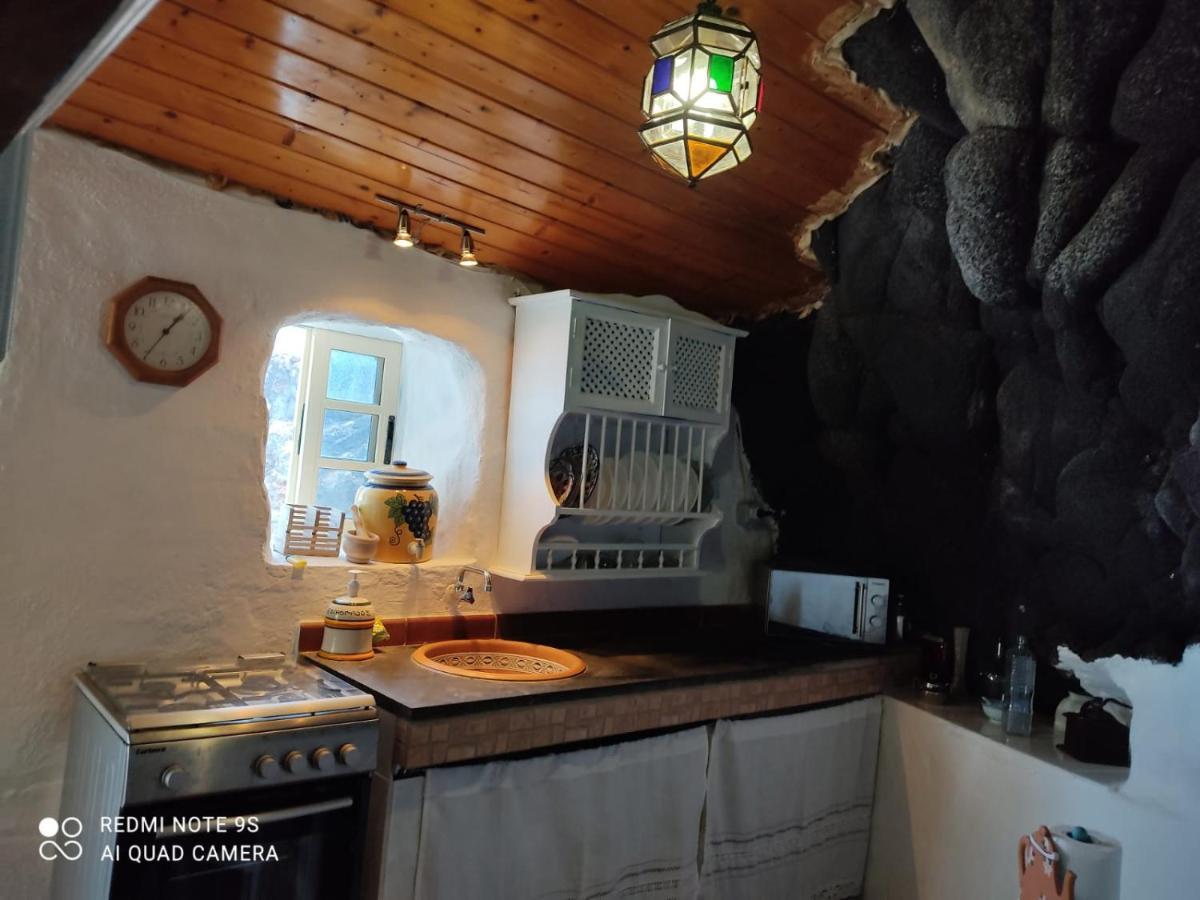 Pozo de las Calcosas Casa Cueva El Pozo Las Calcosas מראה חיצוני תמונה